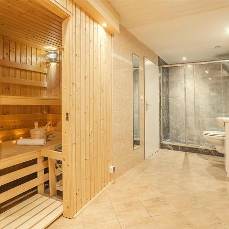 Wellness Studio! Finnish Sauna, Whirlpool, Gym & More! Praga Exterior foto
