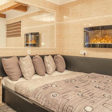 Wellness Studio! Finnish Sauna, Whirlpool, Gym & More! Praga Exterior foto